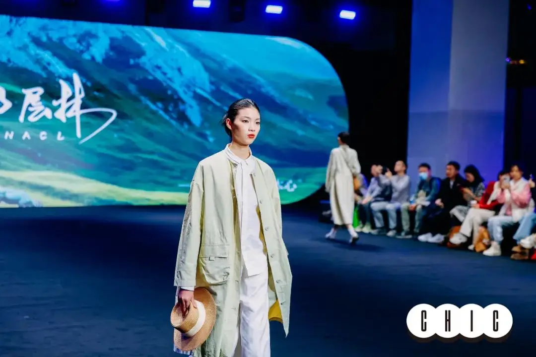 讯道直播机_佳直播PRO电影机讯道化直播解决方案_佳能BIRTV2025推荐