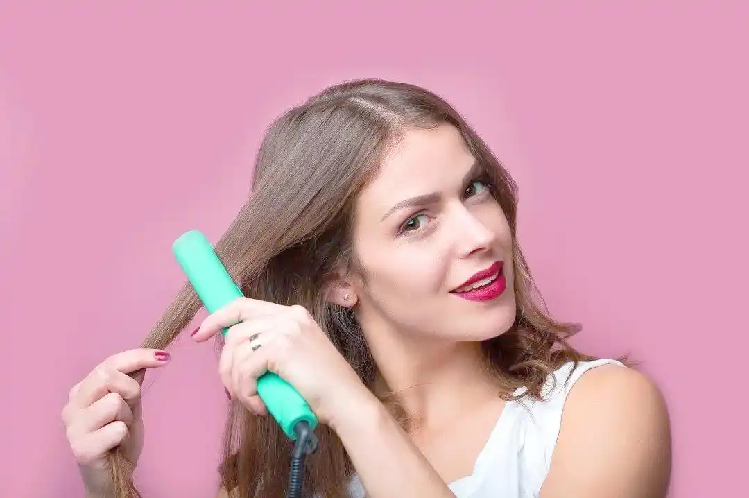 圆柱型卷发棒选择_卷发棒好用还是夹板好_卷发棒使用技巧