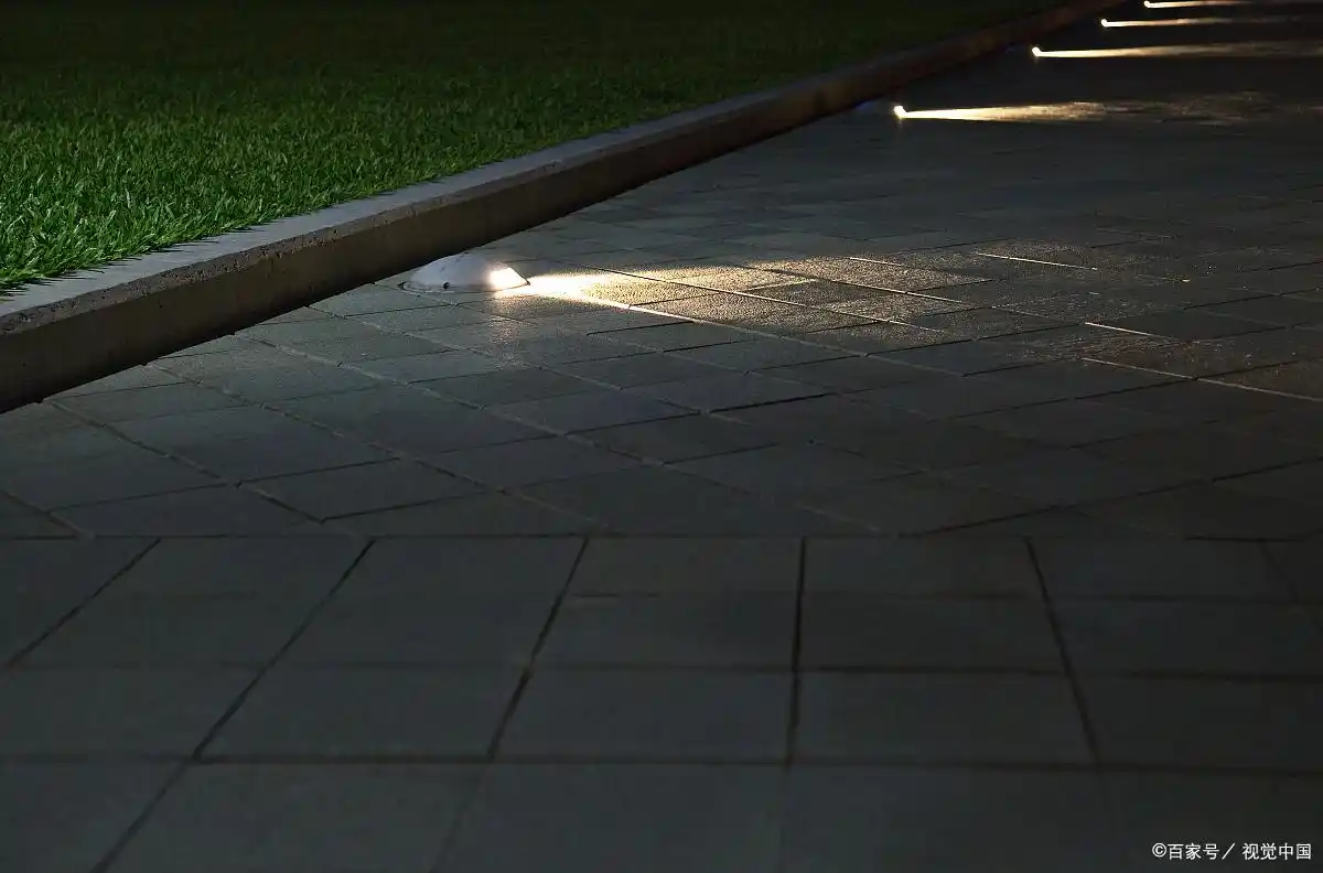 地灯预埋施工步骤_大路灯怎么安装_户外地灯安装方法