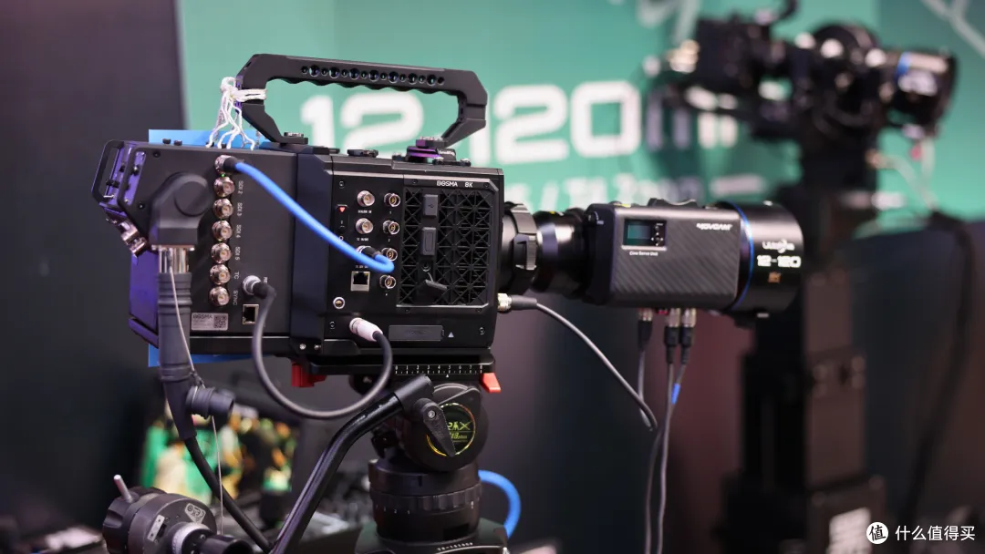 DC0300 EFP评测_讯道直播机_8K广播级讯道摄像机