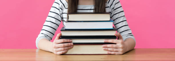 编辑出版学考研难度_新闻学和传播学哪个好_新闻学专业选择分析