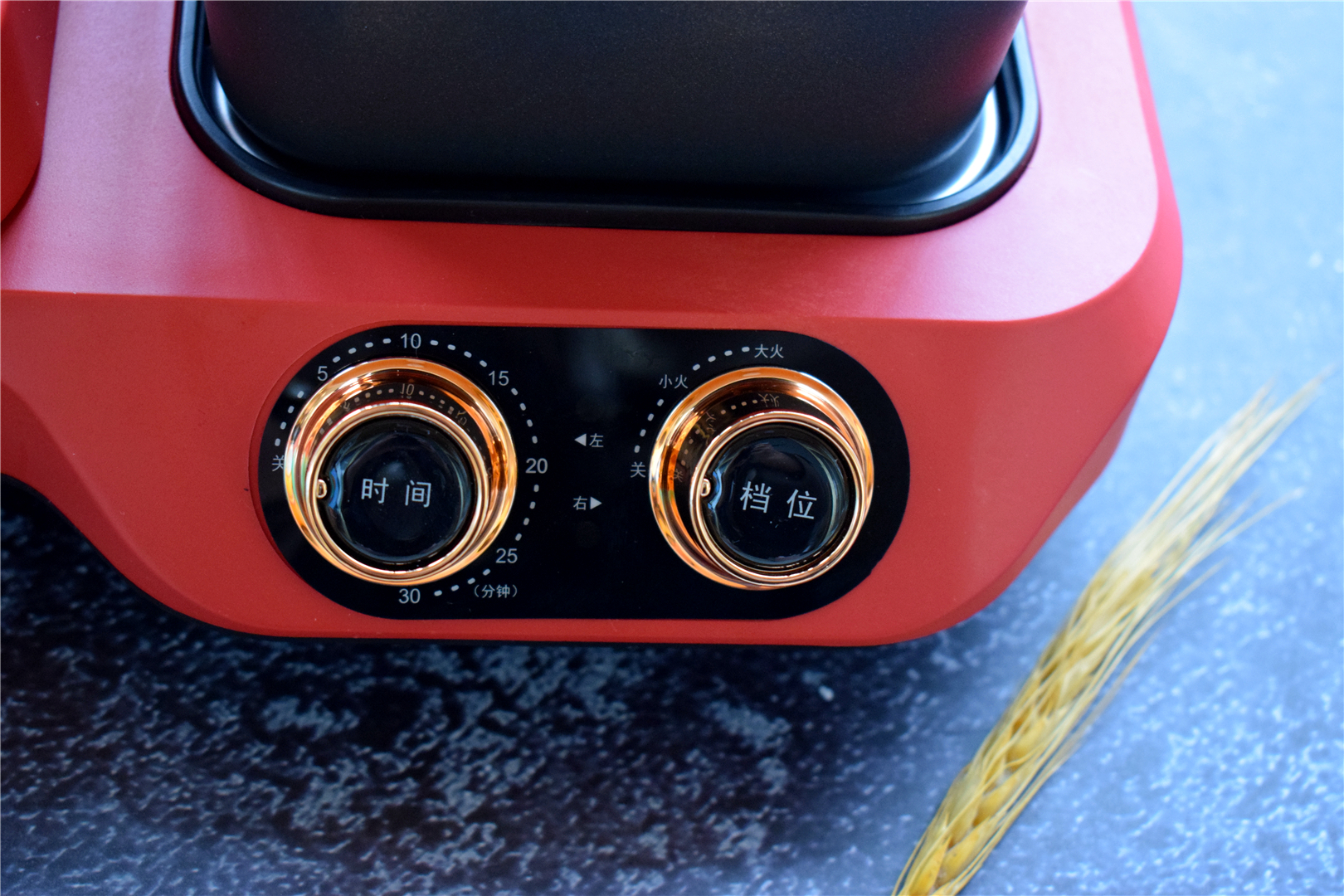 无言早餐机特点_三明治机美味早餐_无言早餐机评测