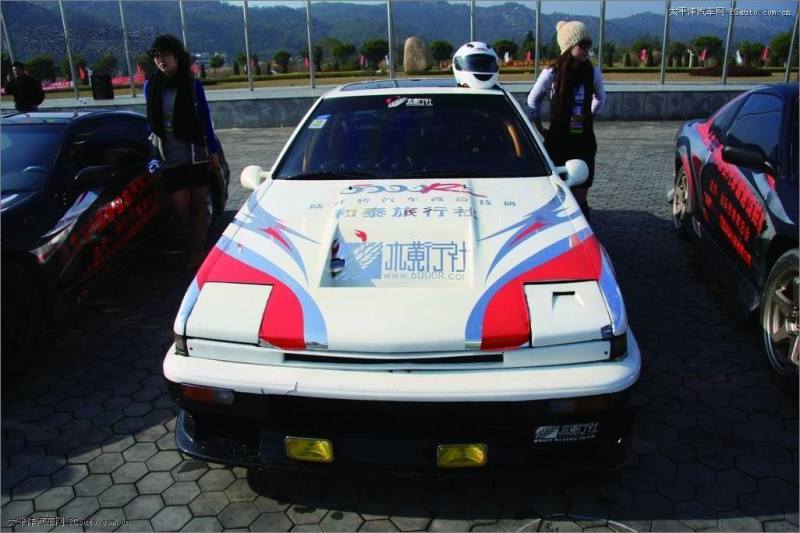 防撞桶布置_防撞桶安装方法_防撞桶里面装什么