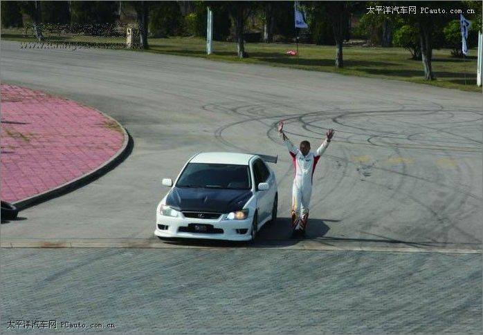 防撞桶安装方法_防撞桶布置_防撞桶里面装什么