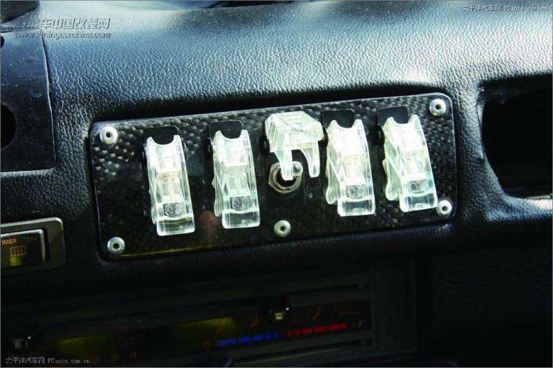 防撞桶布置_防撞桶里面装什么_防撞桶安装方法