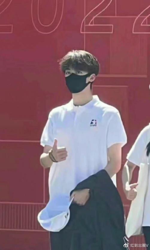 北京电影学院2022级新生开学典礼 张艺谋 北电特聘教授_北京电影学院教授