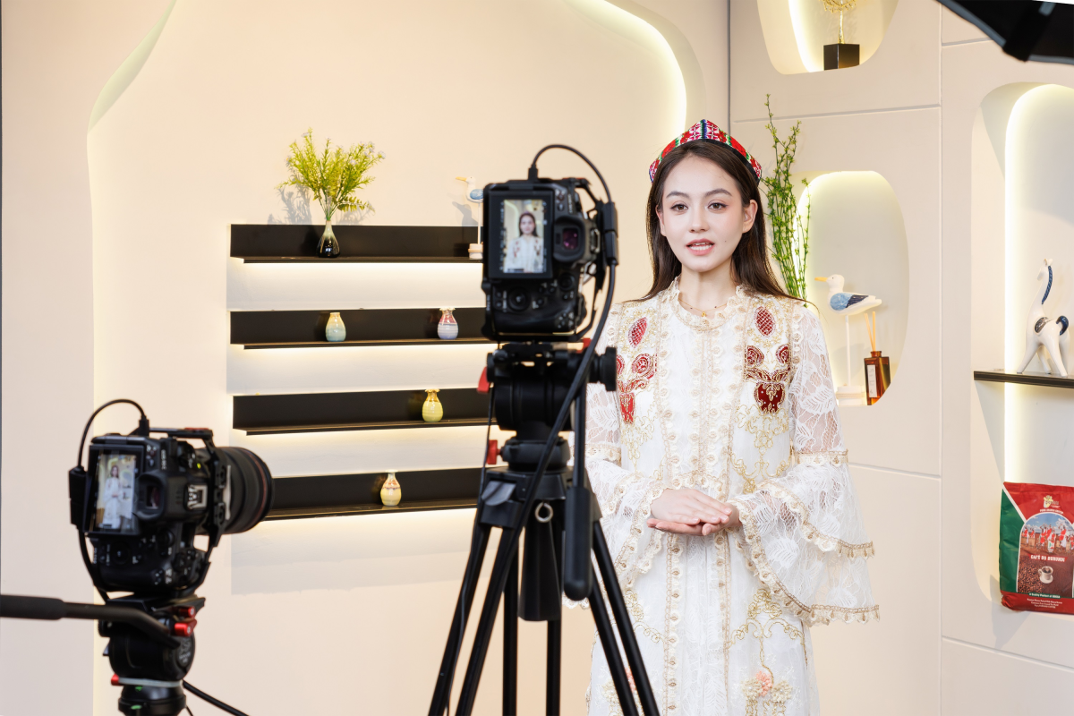 讯道直播机_媒体深度融合 佳直播 新媒体直播解决方案