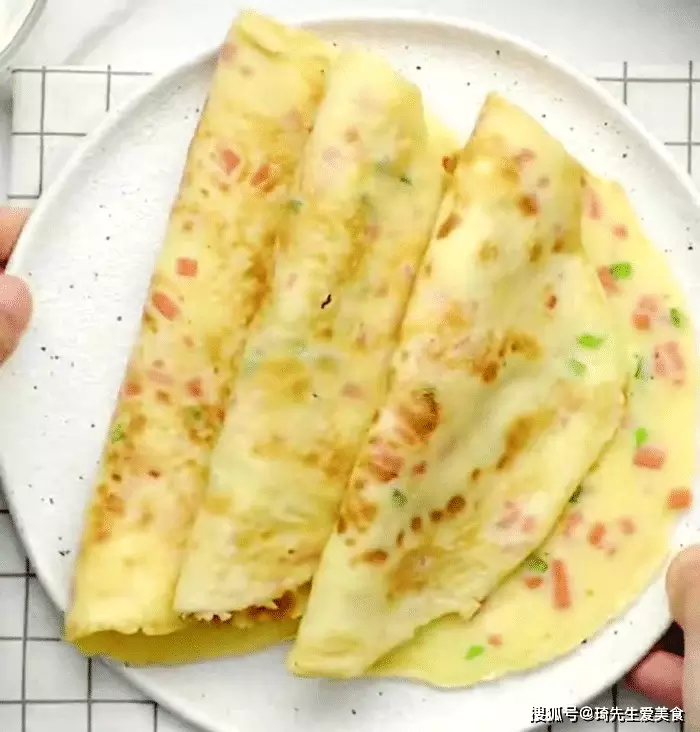 早餐机鸡蛋杯食谱_牛奶火腿葱花蛋饼食谱_早餐蛋饼做法