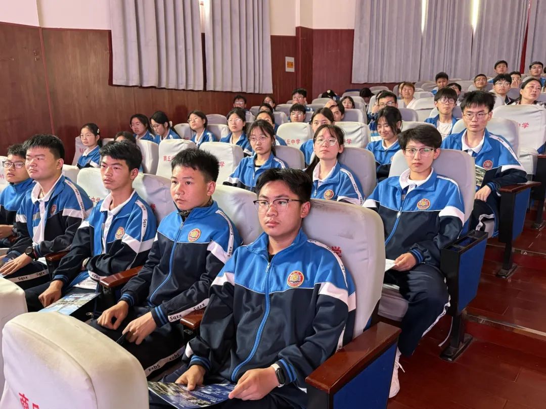 商丘市昌华中学 深圳北理莫斯科大学 招生宣讲_深圳北理莫斯科大学