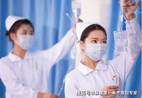 新闻传播学对女生要求_选专业女生适合专业_选专业男生适合专业