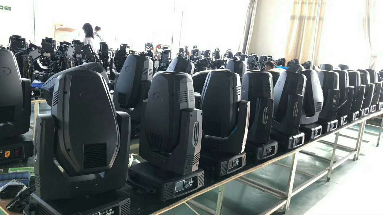 舞台灯控台_舞台灯光功率控制技巧_舞台灯光操作注意事项