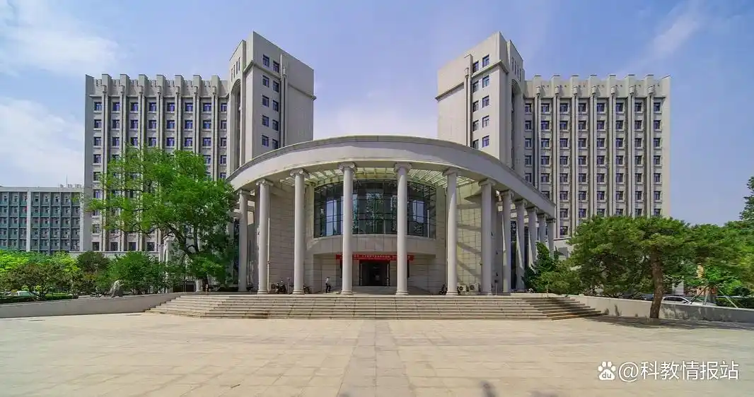 中国人民大学校友_中国人民大学校长 林尚立教授 复旦大学校友