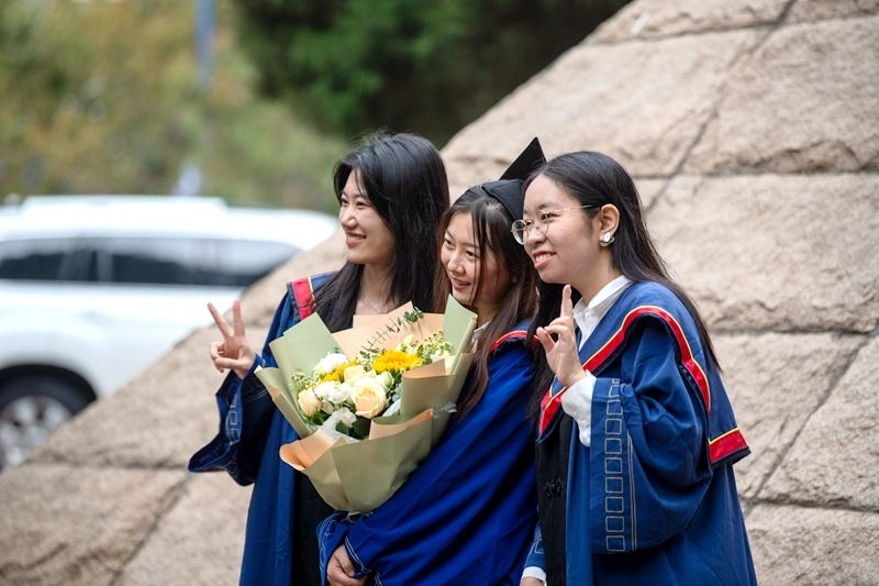 北京电影学院毕业典礼_北京电影学院毕业_北京电影学院2023届毕业典礼