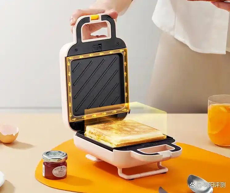 三明治机早餐机_三明治早餐机品牌推荐 九阳利仁美的性价比高的型号_九阳三明治早餐机SK06K-GS130 利仁C-2 美的R03型号对比