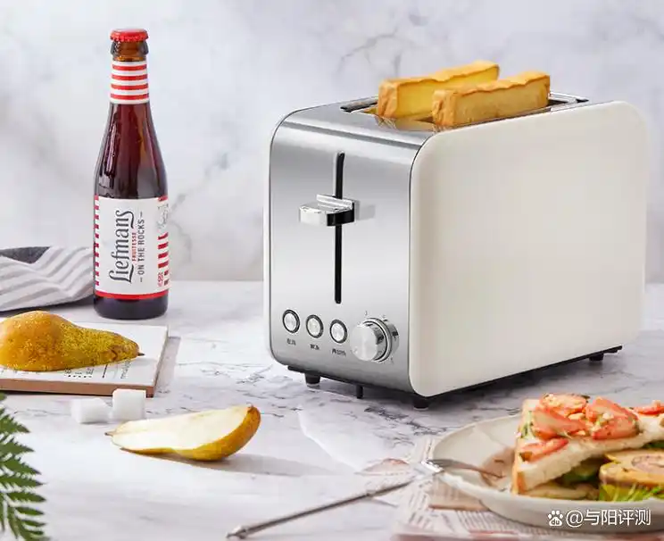 三明治早餐机品牌推荐 九阳利仁美的性价比高的型号_三明治机早餐机_九阳三明治早餐机SK06K-GS130 利仁C-2 美的R03型号对比