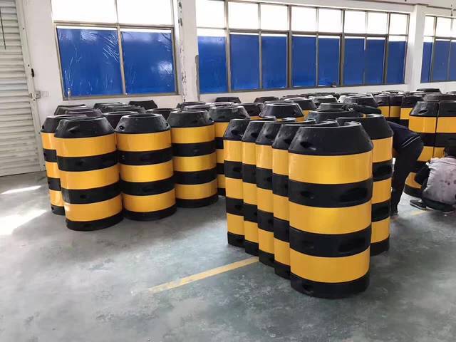 电线杆防撞桶_防撞桶安装_迅升电力防撞桶