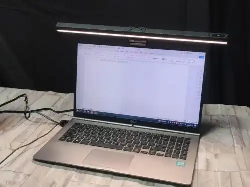 电脑灯使用_屏幕挂灯怎么选_屏幕挂灯对屏幕有损害吗