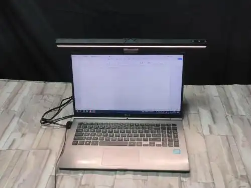 屏幕挂灯对屏幕有损害吗_电脑灯使用_屏幕挂灯怎么选