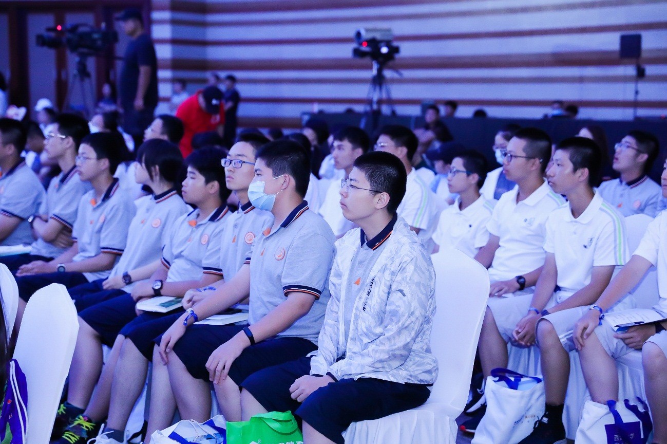 西安交通大学学生_西安交通大学少年班预科体验_少年班学生课程学习感受