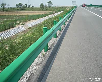 防撞桶缓冲效果_高速旋转防撞桶_防撞桶安装