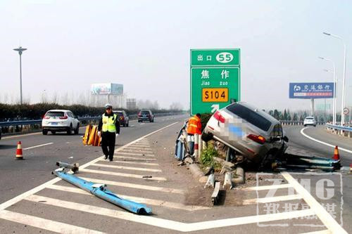 高速防撞垫作用_可导向防撞垫原理_防撞桶作用