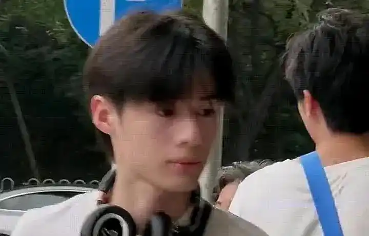 北京电影学院学生_北电开学季新生风采_北京电影学院新生颜值