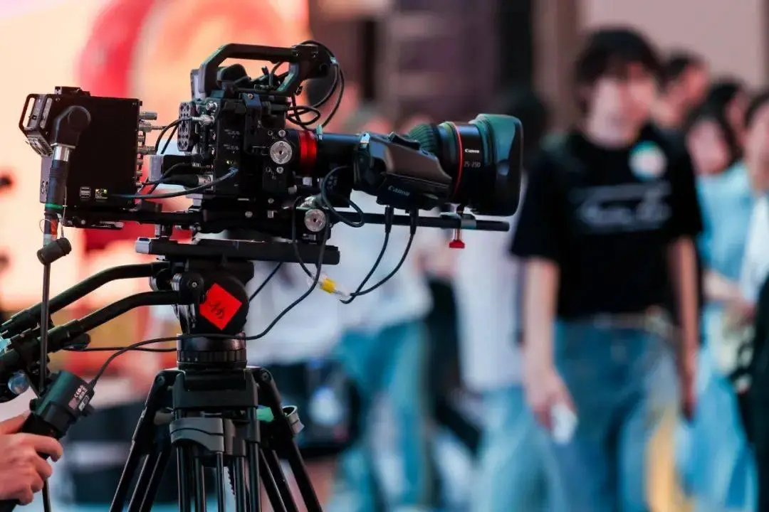 佳能RC-IP1000远程控制器多机位协同_佳能EOS C400讯道化直播解决方案_讯道直播机