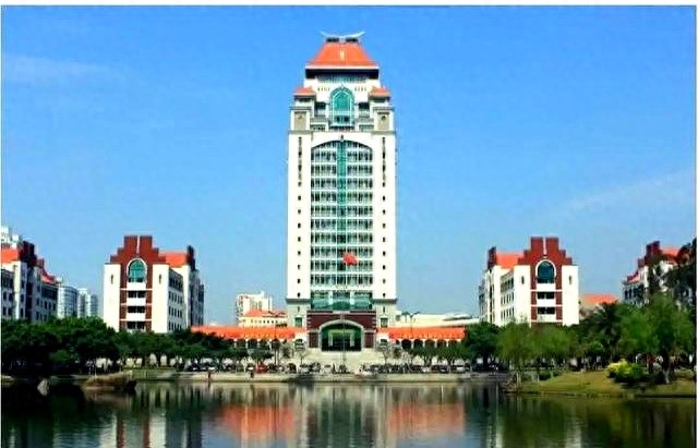 法学专业选调生发展路径_厦门大学法学专业毕业发展差距_厦门大学毕业