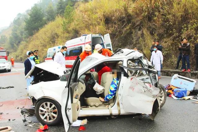 防撞护栏二次伤害_高速旋转防撞桶_防撞桶作用