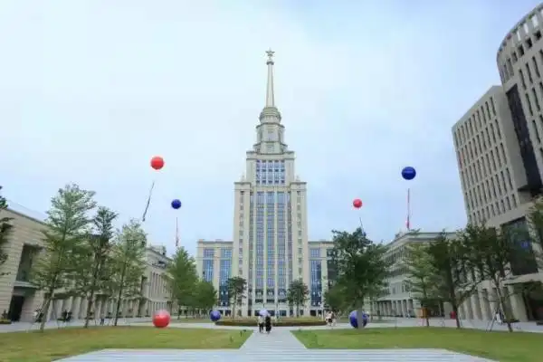 深圳北理莫斯科大学鲁班奖_深圳北理莫斯科大学_北理莫斯科大学北莫之星建造技术