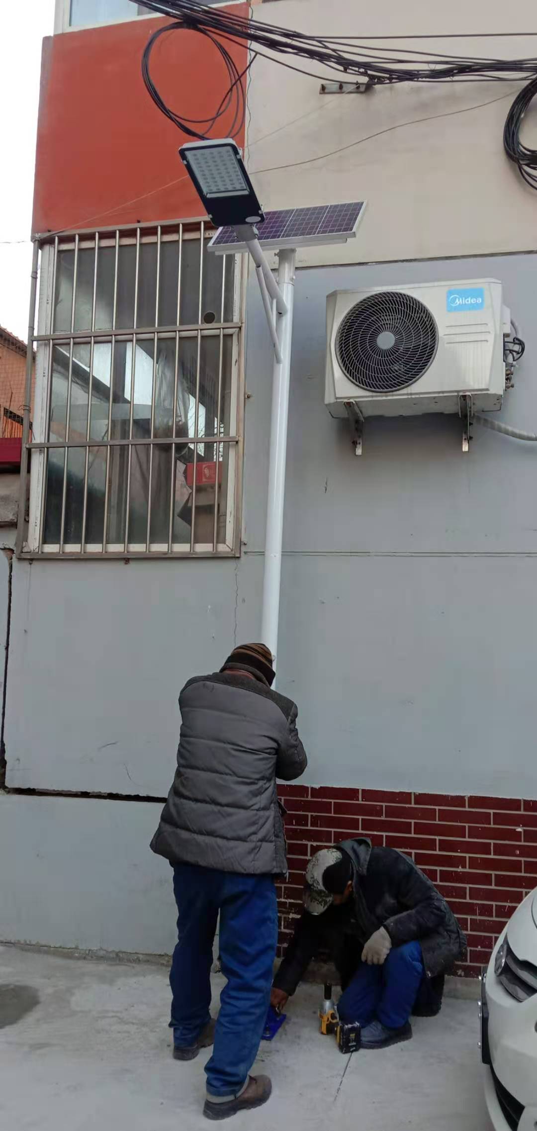 太阳能路灯接线图解_太阳能路灯安装步骤_大路灯如何安装