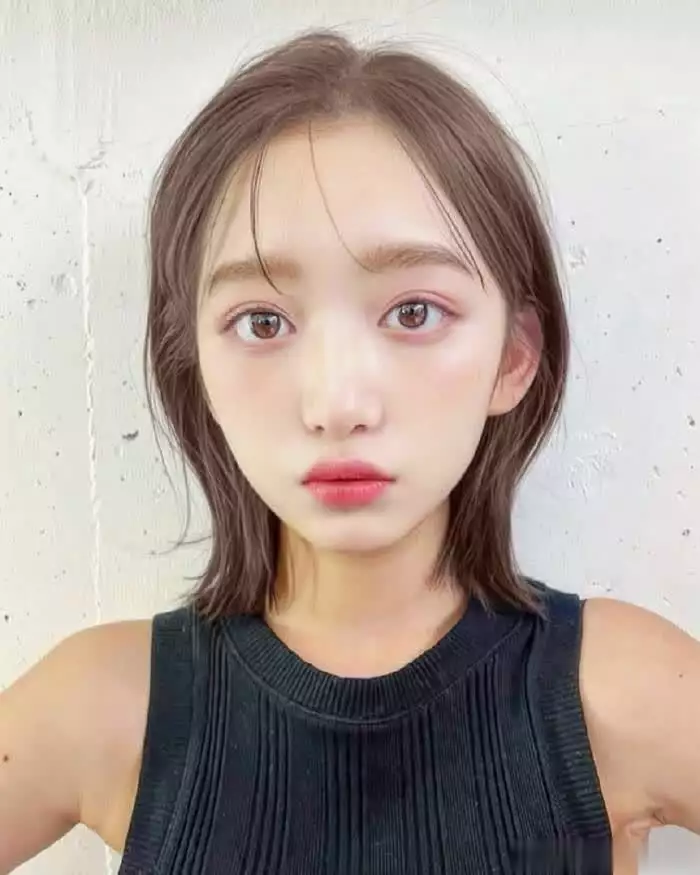 中短发风情万种技巧_蓬松卷发打造方法_卷发棒 中短发