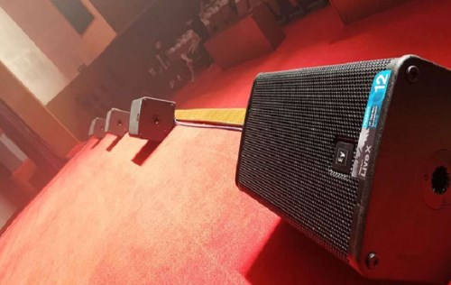 舞台灯控台型号_舞台灯光设计原理_舞台灯光系统组成