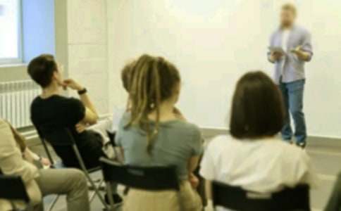 交互式电子白板笔_交互式电子白板在教学中的应用_电子白板培训心得体会