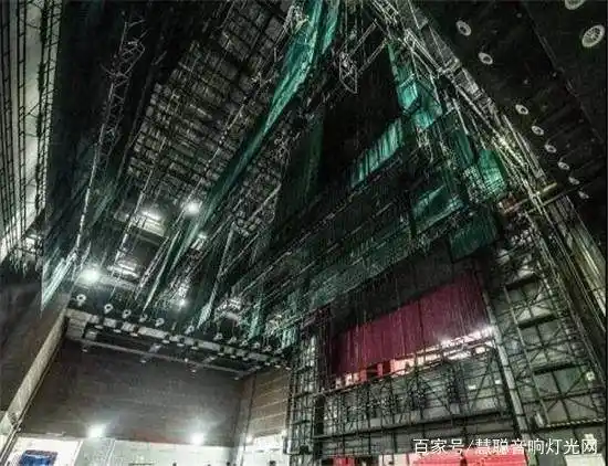 舞台灯光与剧场建筑配合_舞台灯控台排列_舞台灯位设计