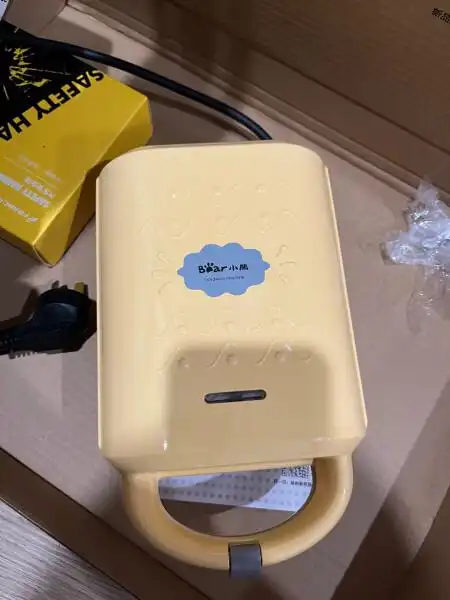 小熊早餐机推荐_小熊三明治机好用吗_三明治机美味早餐