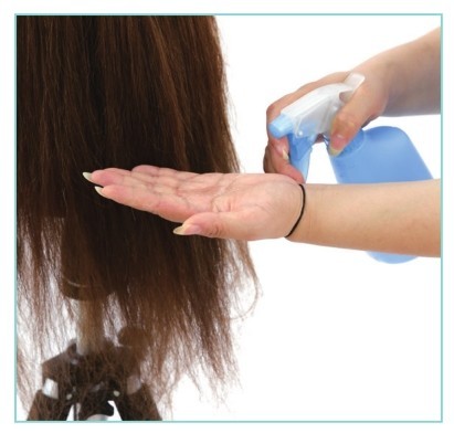 怎么使用卷发棒卷头发_电热卷发筒卷发技巧_用电热卷发筒卷发教程