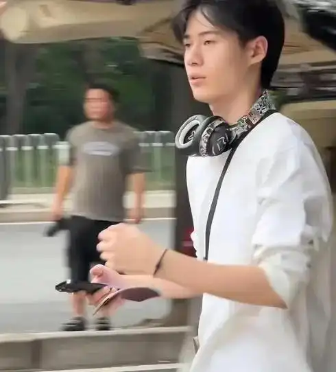 北京电影学院学生_新生报到体验_北京电影学院开学季