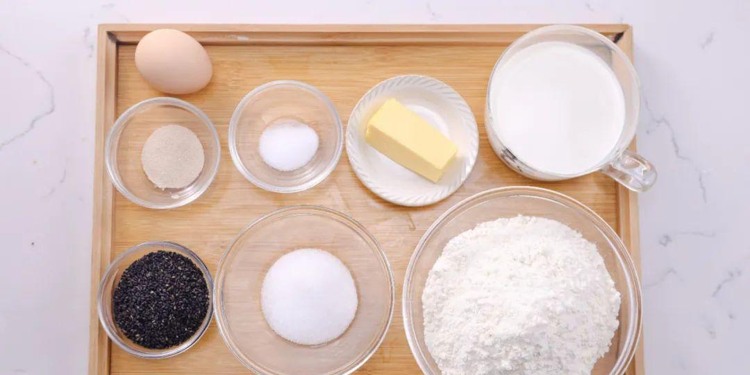 面包机吐司食谱_早餐机烤哪种面包_自制吐司做法教程