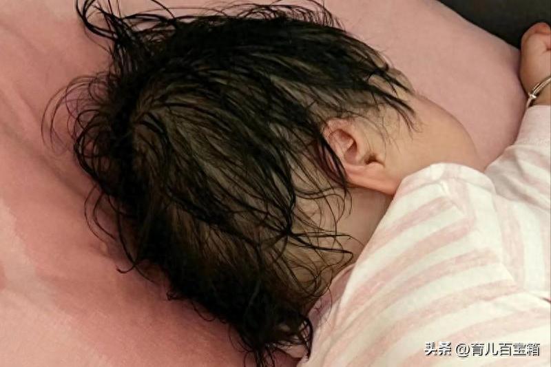 宝宝睡觉出汗怎么办_小孩晚上睡觉出虚汗_宝宝睡觉出汗原因