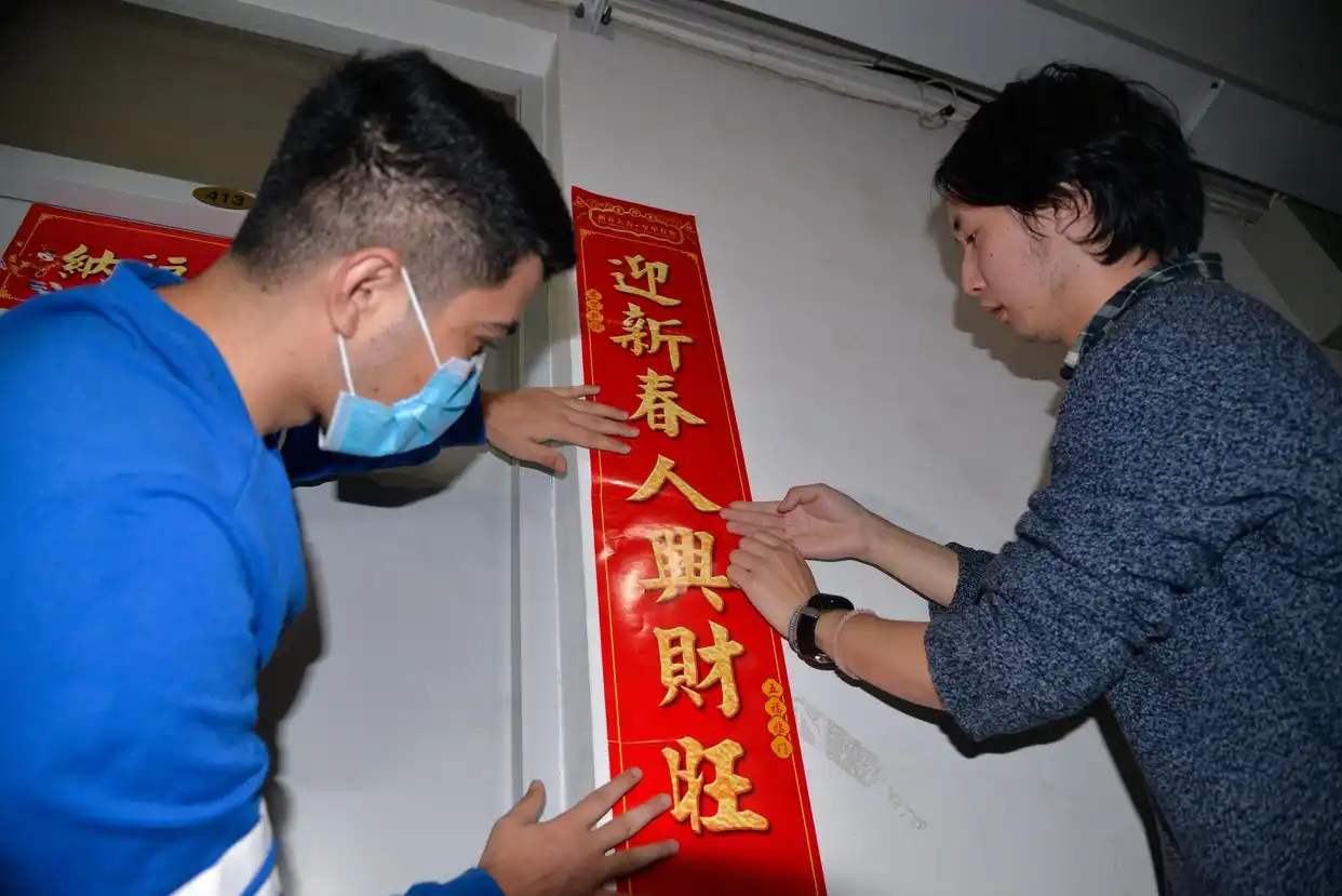 北京交通大学寒假校园生活_北京交通大学留校师生就地过年_北京交通大学学生