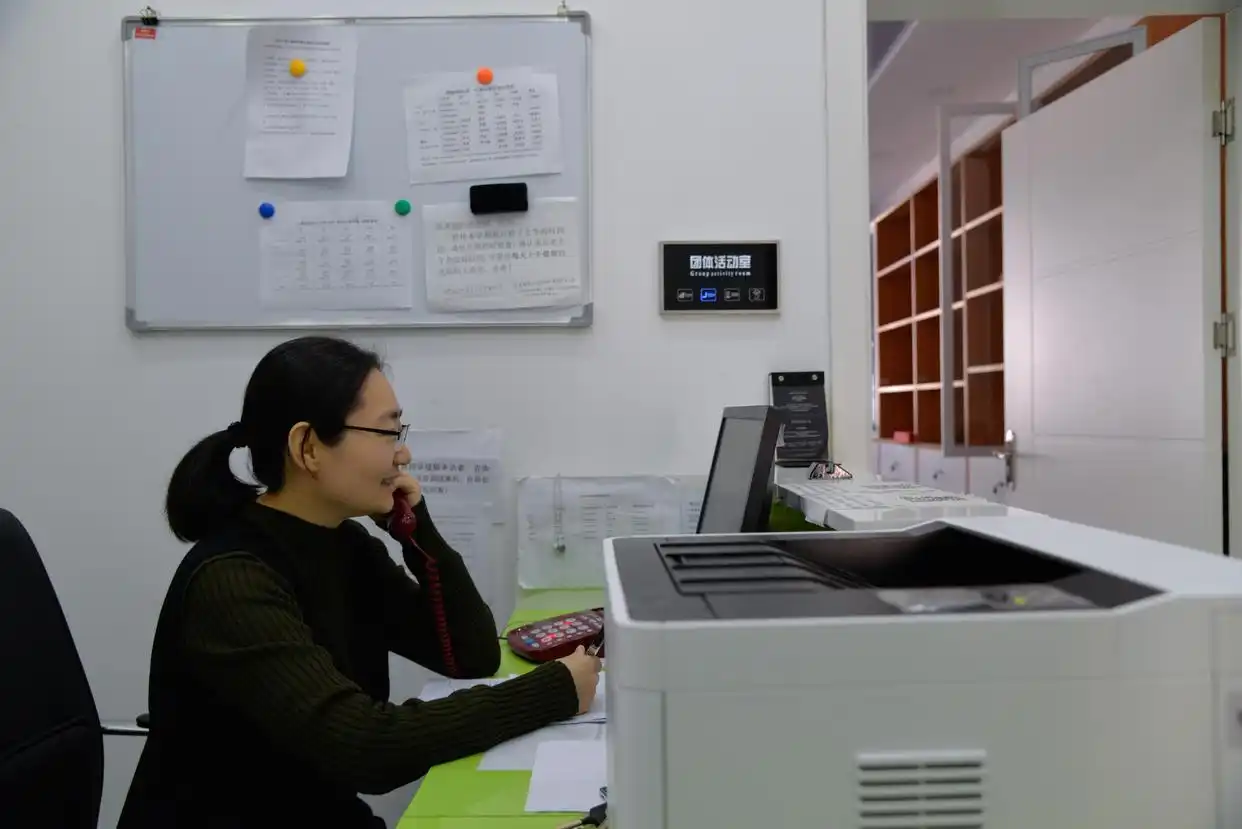 北京交通大学留校师生就地过年_北京交通大学寒假校园生活_北京交通大学学生