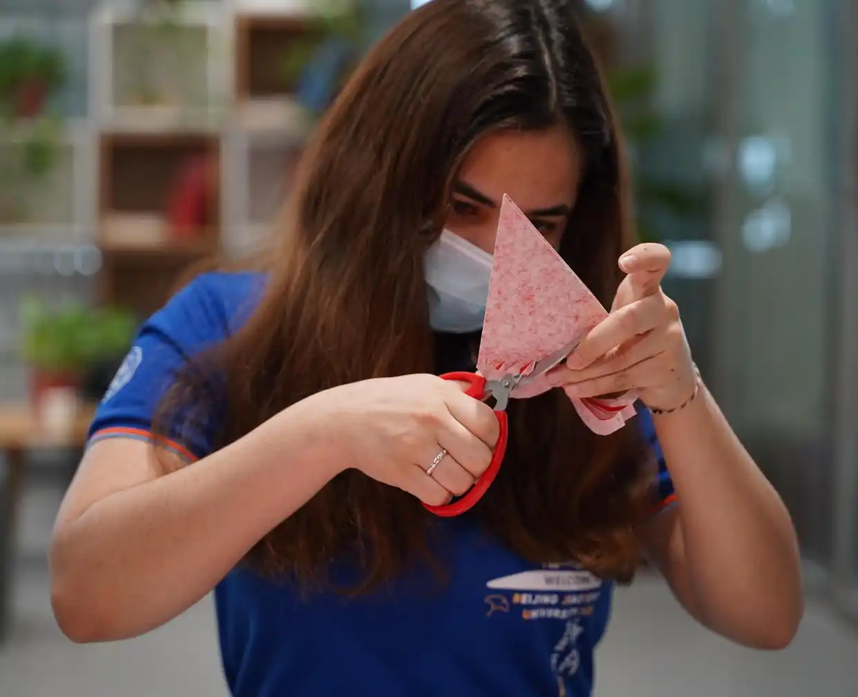 北京交通大学留校师生就地过年_北京交通大学寒假校园生活_北京交通大学学生