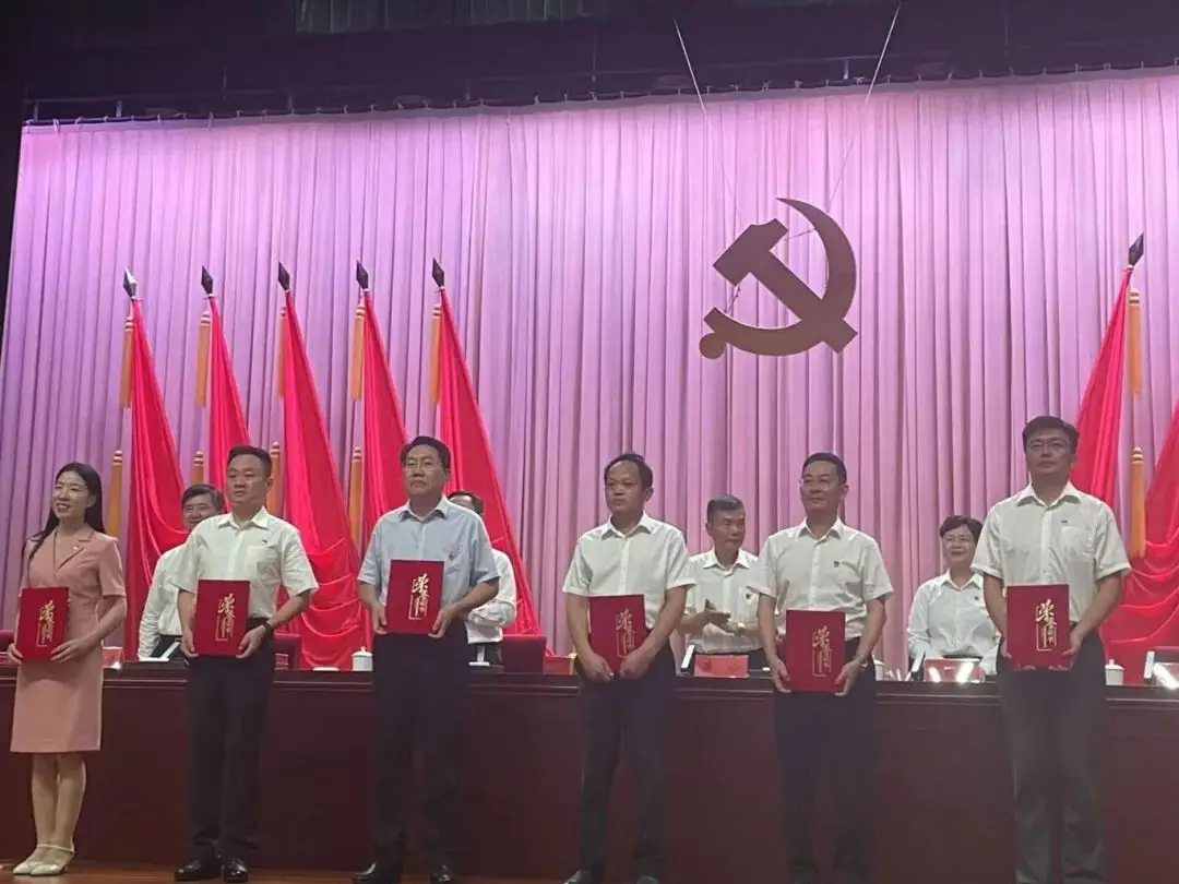 湖北工程学院文学与新闻传播学院_新闻传播学院本科教学质量报告_湖北工程学院文学院专业特色