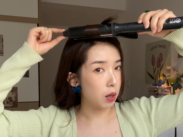 八字空气刘海打理方法_八字刘海卷发教程_s型刘海用卷发棒怎么卷