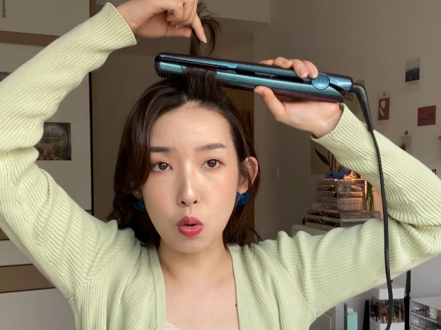 八字空气刘海打理方法_八字刘海卷发教程_s型刘海用卷发棒怎么卷