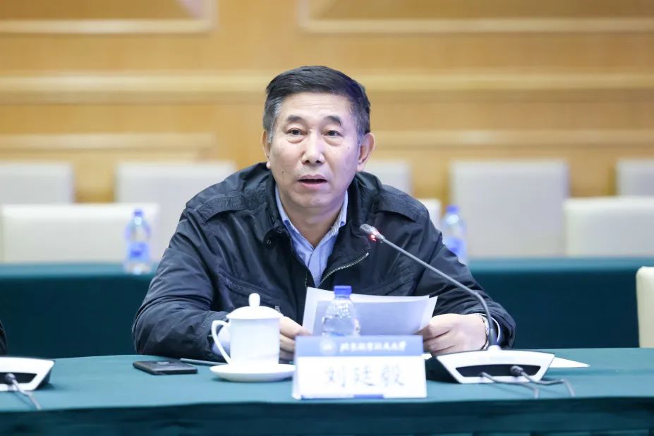 北京航空航天大学校友座谈会_北航校友会第七届常务理事会第一次会议_北京航空航天大学校友