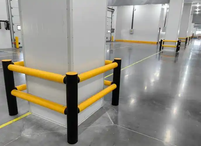 横梁组装重要性_防撞桶安装_自恢复型防撞柱安装流程