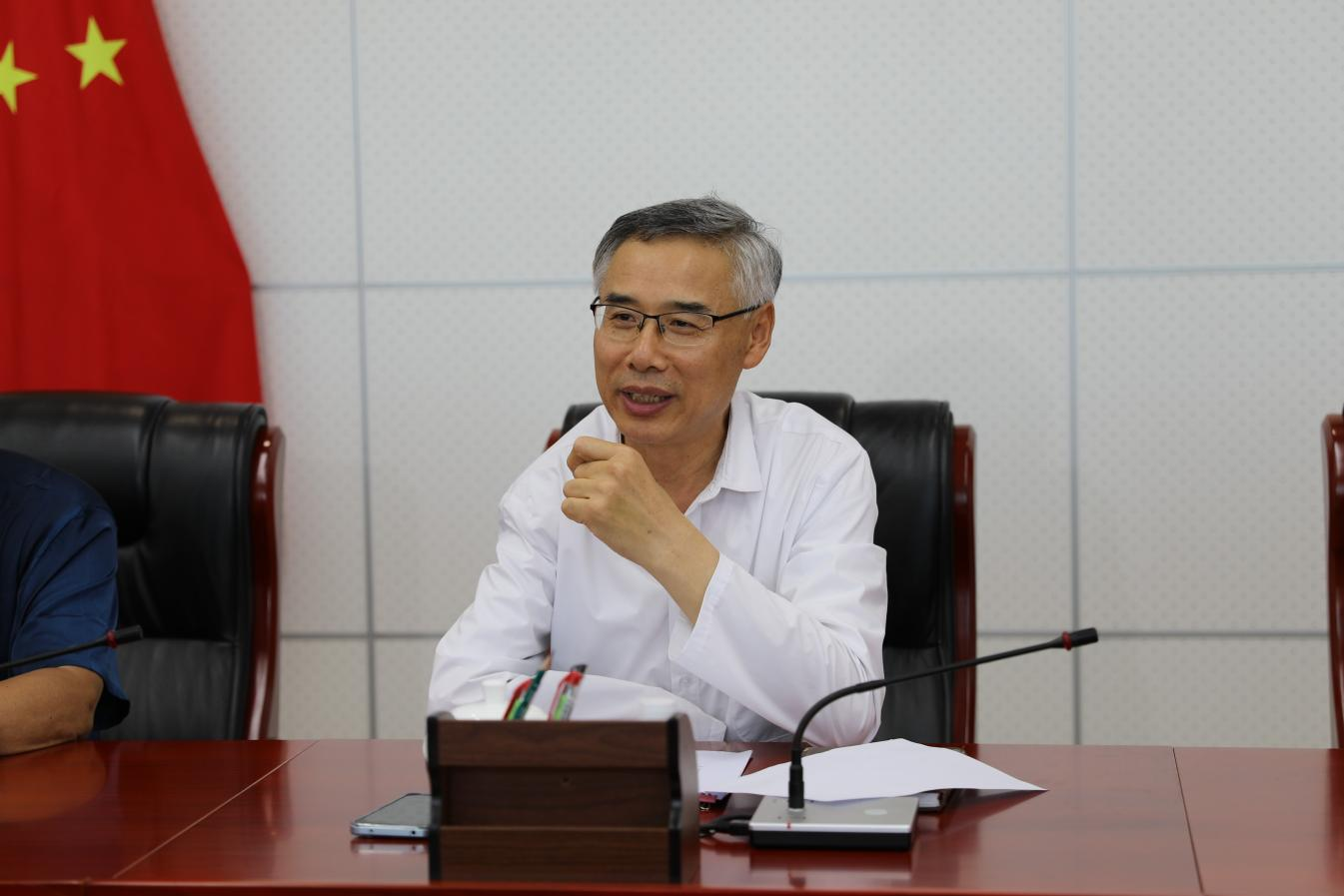 北京师范大学校友_北京师范大学安徽校友会座谈交流_加强母校与校友联系