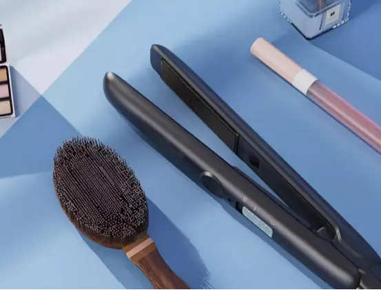 卷发棒和烫发哪个伤头发_劣质卷发棒伤发风险_卷发棒卷发对头发有害吗